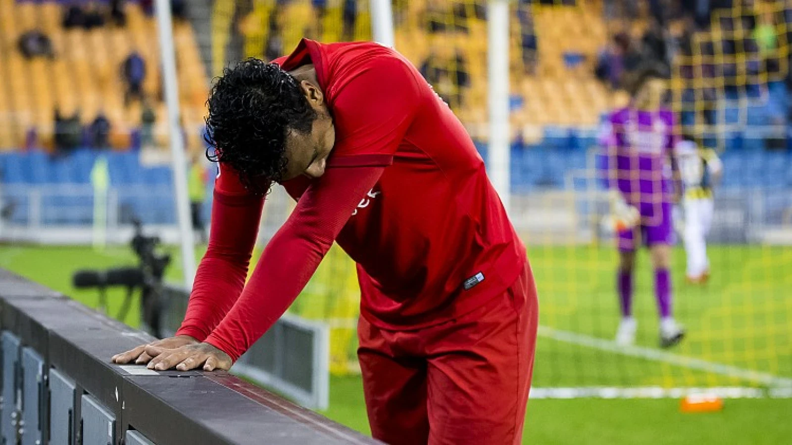 'Feyenoord brengt 'lachwekkend' bod uit op Tapia'