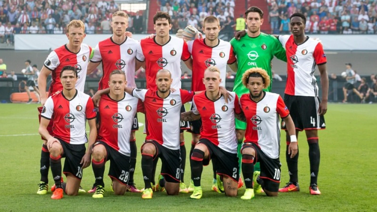 Opstelling bekend: Feyenoord start met zelfde opstelling als tegen Manchester United