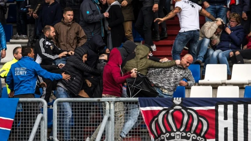 UPDATE | Willem II: 'Vijf relschoppers geïdentificeerd, komende dagen een stadionverbod'