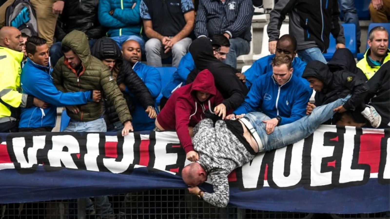 #wilFEY | 'Gezellig hoor zo'n voetbalwedstrijd in Tilburg'