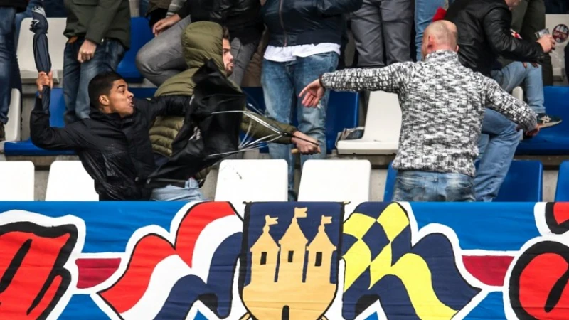 Feyenoord supporters bleven na wedstrijd in Tilburg, drie mensen aangehouden