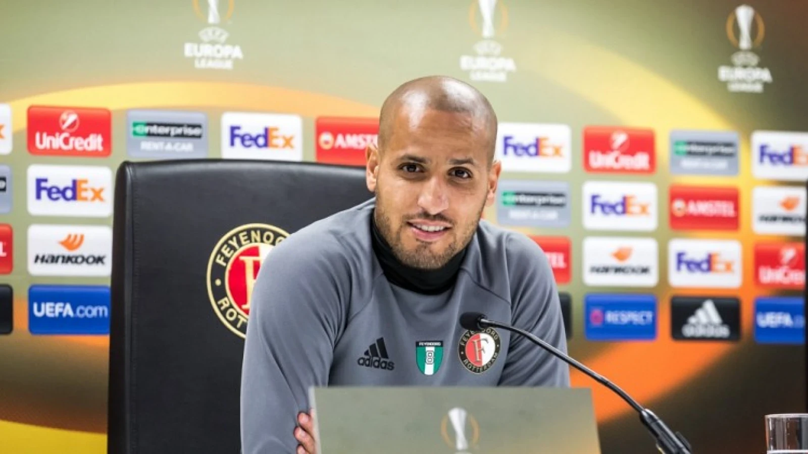 El Ahmadi wil niets weten van beter elftal: 'We hebben nu nog niks'