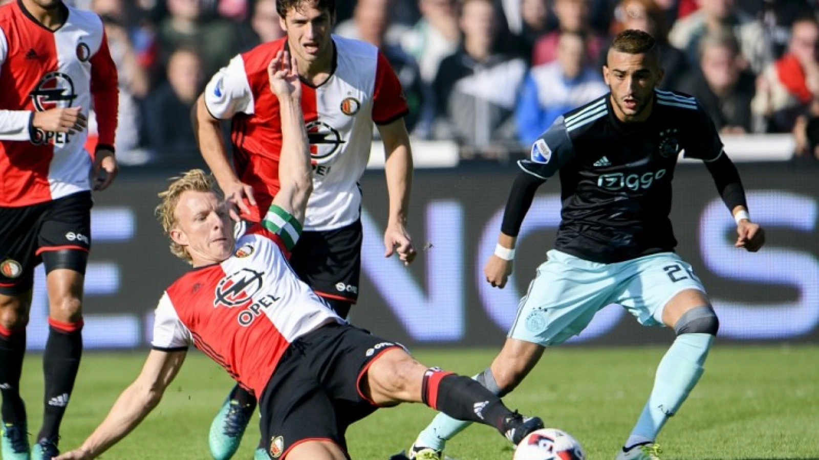 Feyenoord en Ajax in evenwicht in Klassieker