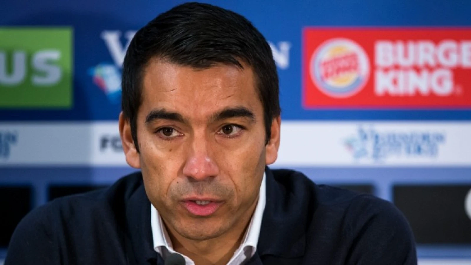 Van Bronckhorst: 'Als hij niet beschikbaar is, zie je dat wel'