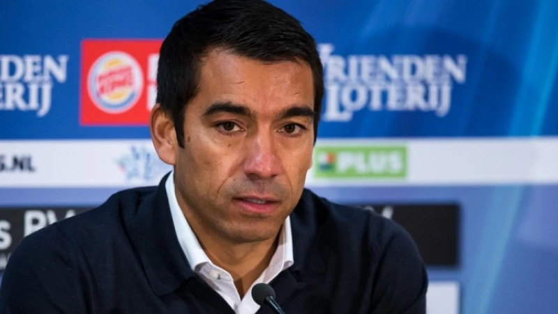 Van Bronckhorst vastberaden: 'Zaak om dit vast te houden'