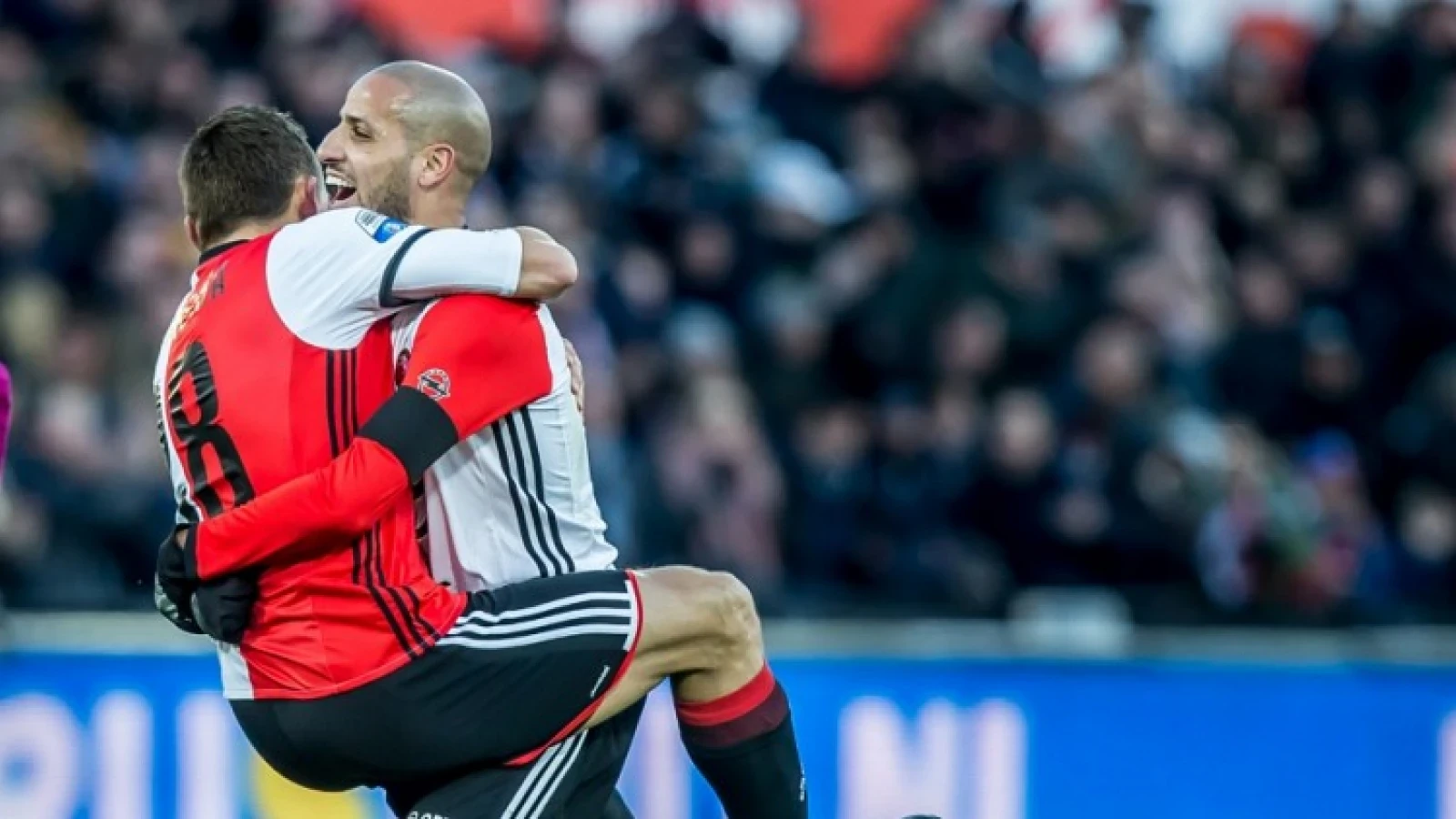 Stand Eredivisie | Feyenoord en Ajax winnen en lopen verder uit op landskampioen PSV