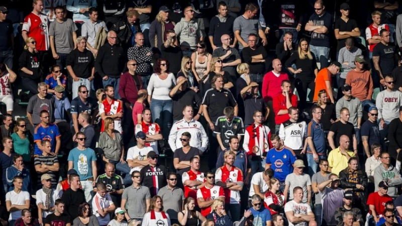 Mogelijke staantribunes in De Kuip