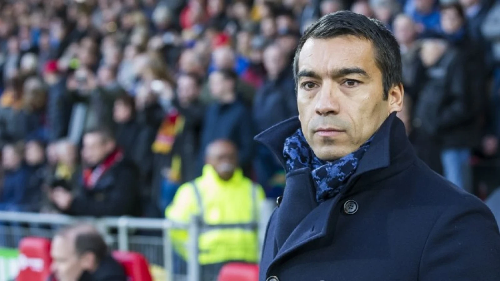 Van Bronckhorst legt uit: 'Ik denk dat dat past bij deze wedstrijd tegen Roda JC'