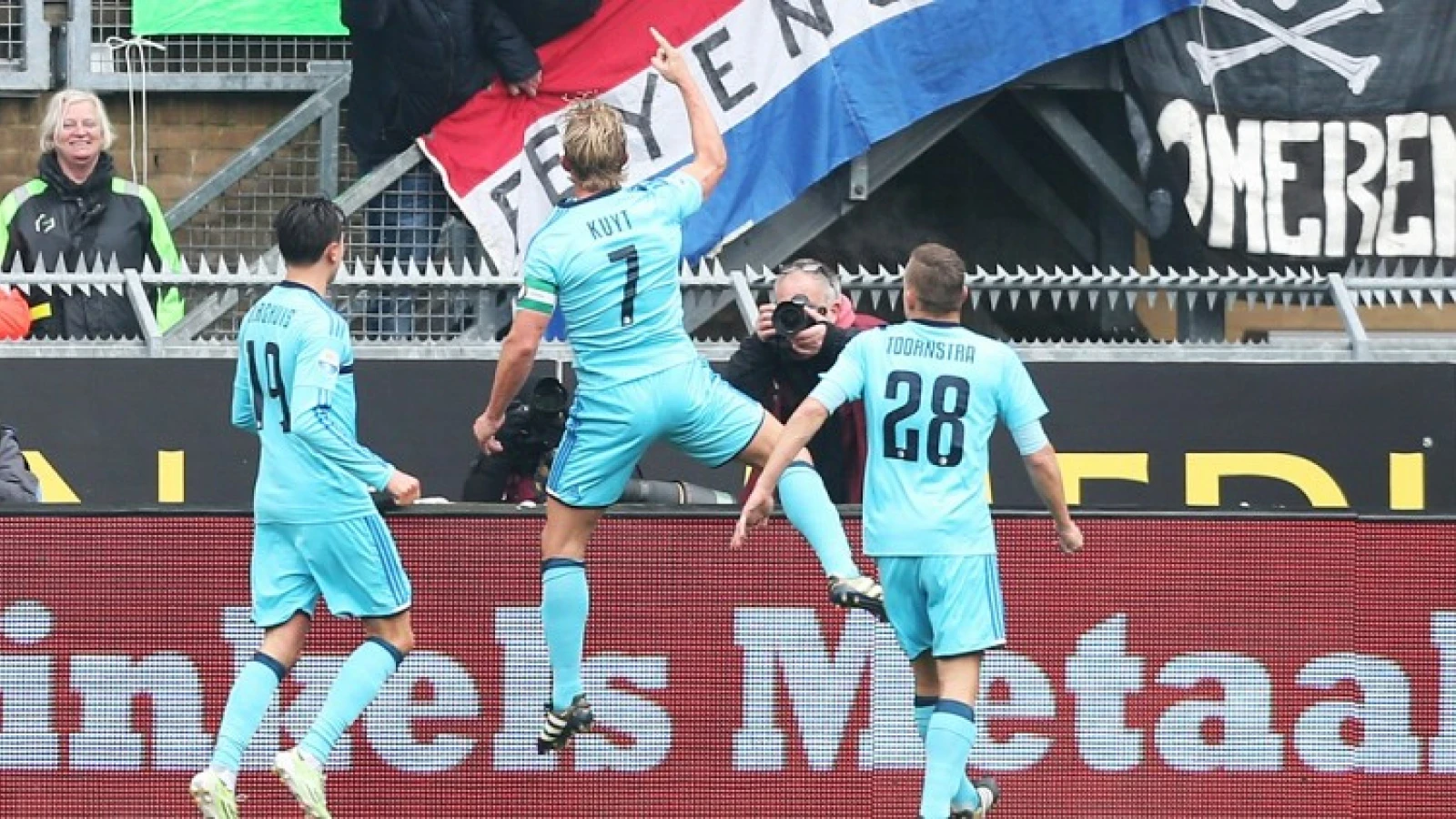 Feyenoord doet goede zaken en neemt drie punten mee uit Kerkrade