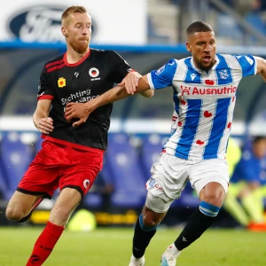 EREDIVISIE | PSV wint van Almere City