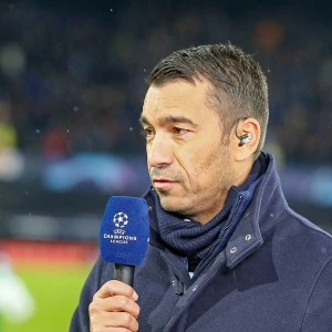 Beşiktaş JK kiest toch niet voor Giovanni van Bronckhorst