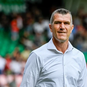 Dijkhuizen over Feyenoorder: 'Die kunnen we helaas niet kopen'