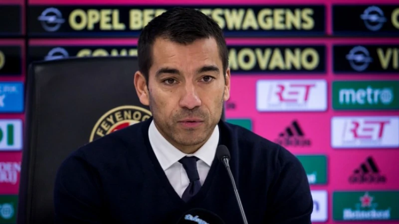 Van Bronckhorst houdt mogelijk sterkhouder op de bank tegen ADO Den Haag