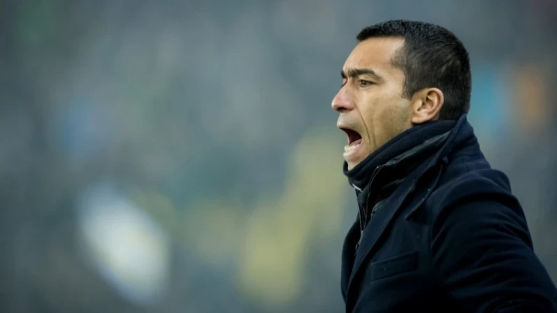 Van Bronckhorst kiest favoriete elftal: 'Dit heb ik nog nooit eerder gezien'