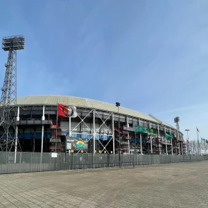 Van Donge & De Roo blijft langer aan Feyenoord verbonden