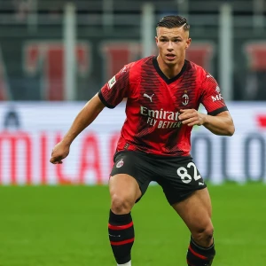 'Feyenoord toont interesse in verdediger van AC Milan'