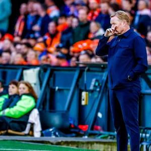 Koeman zet streep door naam Feyenoorders als vervanger De Jong