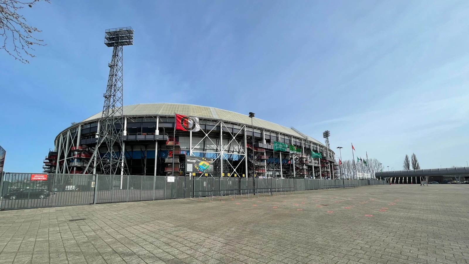 Feyenoord verlengt partnership met EMboost met drie jaar