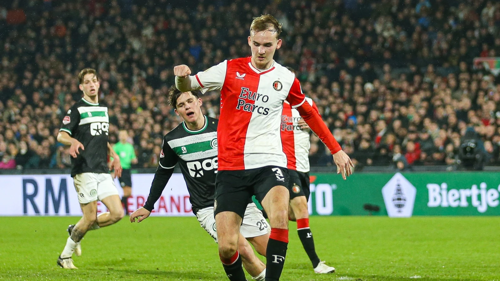 'Feyenoord wil contract van Beelen verlengen'