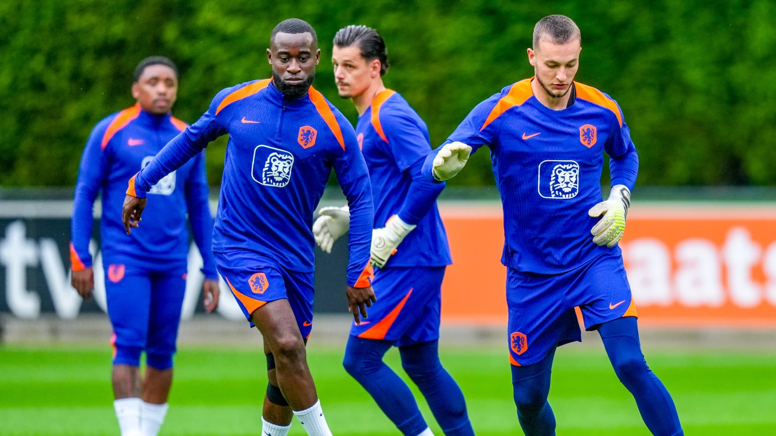 'Feyenoorder grote kans op basisplek Oranje?'