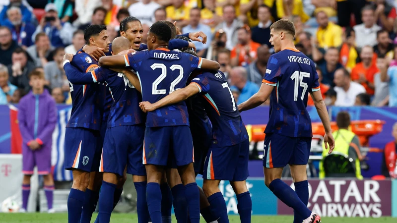 Nederland wint van Roemenië en plaatst zich voor kwartfinale EK