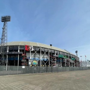 Feyenoord en Knaken verlengen partnership met drie jaar