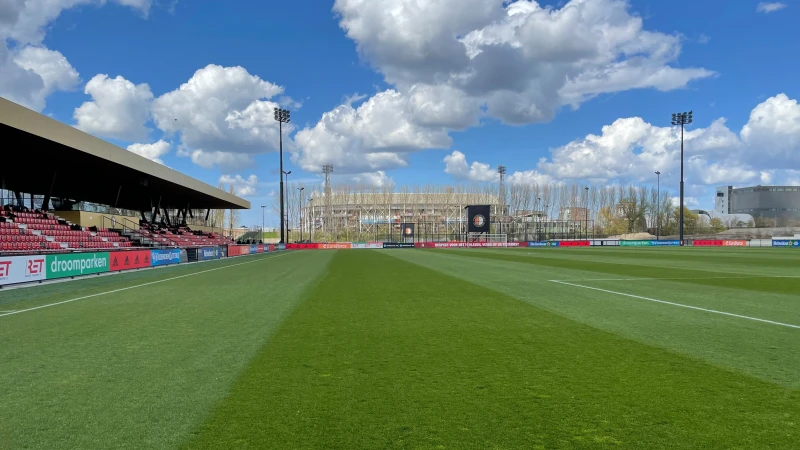 OFFICIEEL | Feyenoord versterkt zich met Tim en Nick de Koning