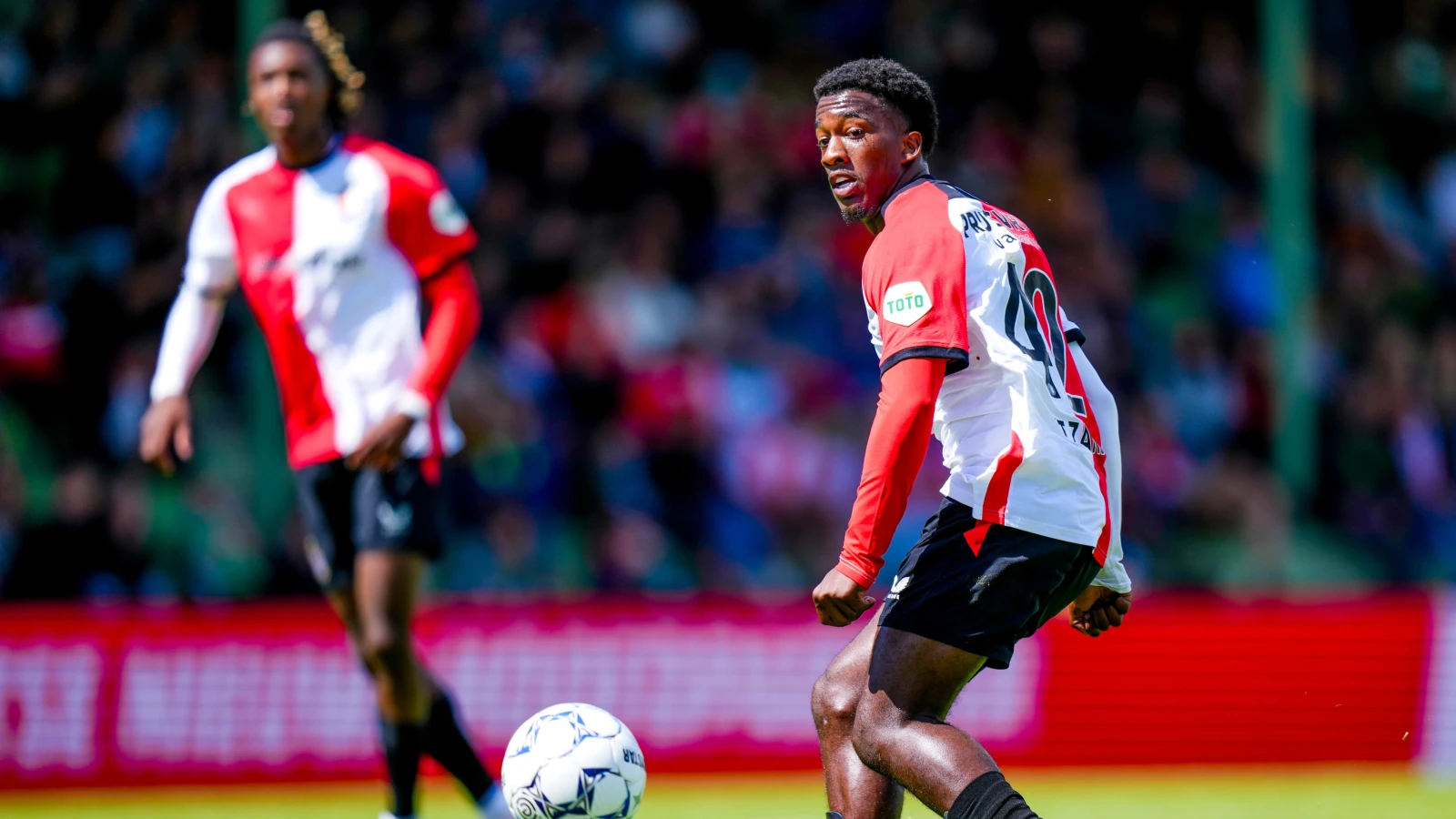 'Heracles Almelo lijkt beste kans te maken op 't Zand'