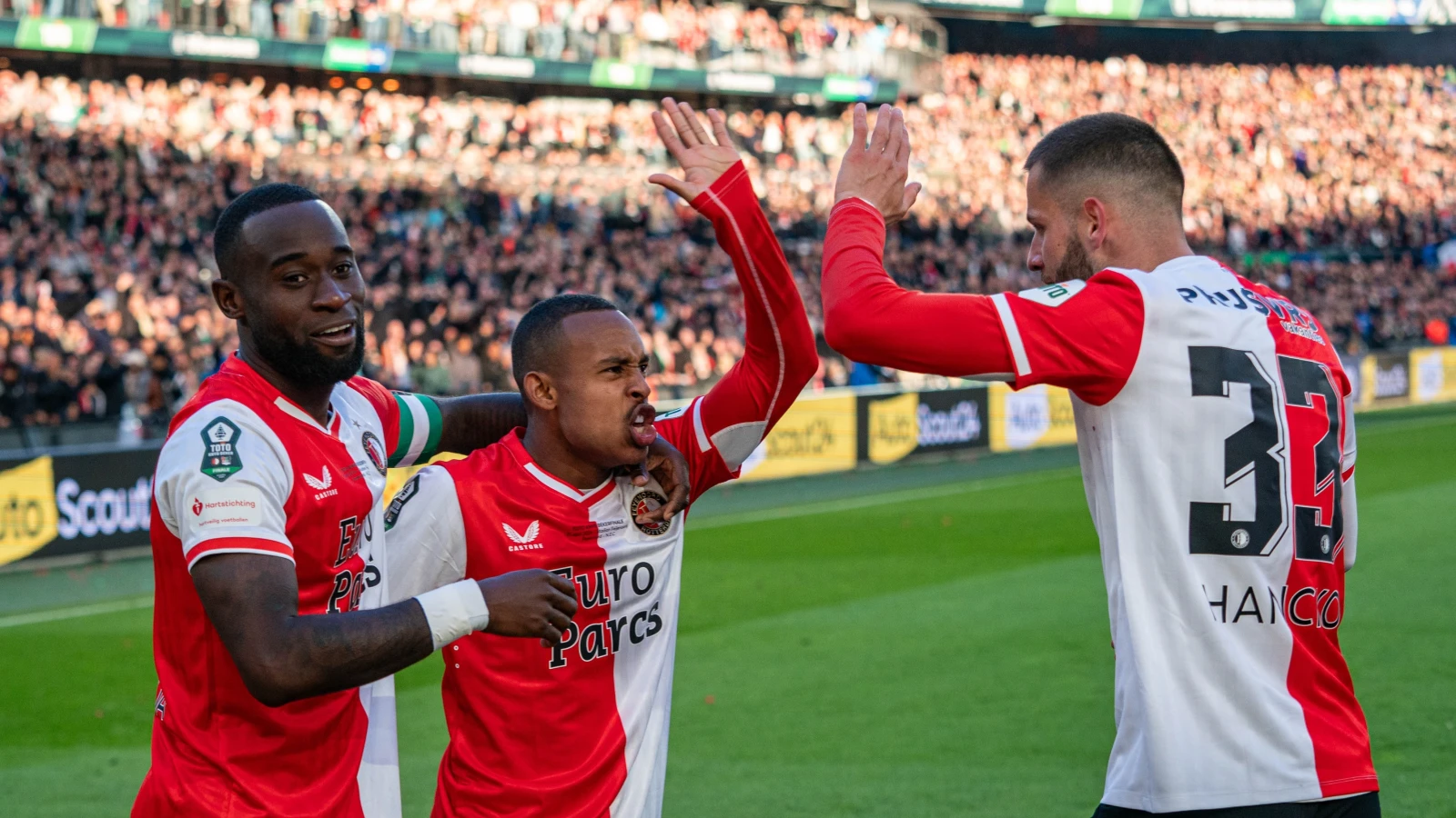 Hancko genomineerd voor Eredivisie Speler van het Jaar 2023/'24, ook Paixão maakt kans op een prijs