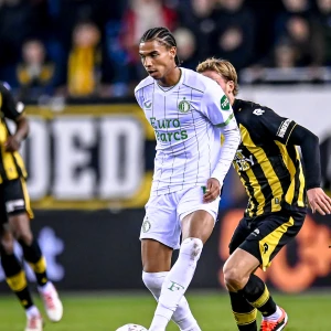 Vitesse behoudt licentie, achterdeur piramide Jong Feyenoord gesloten