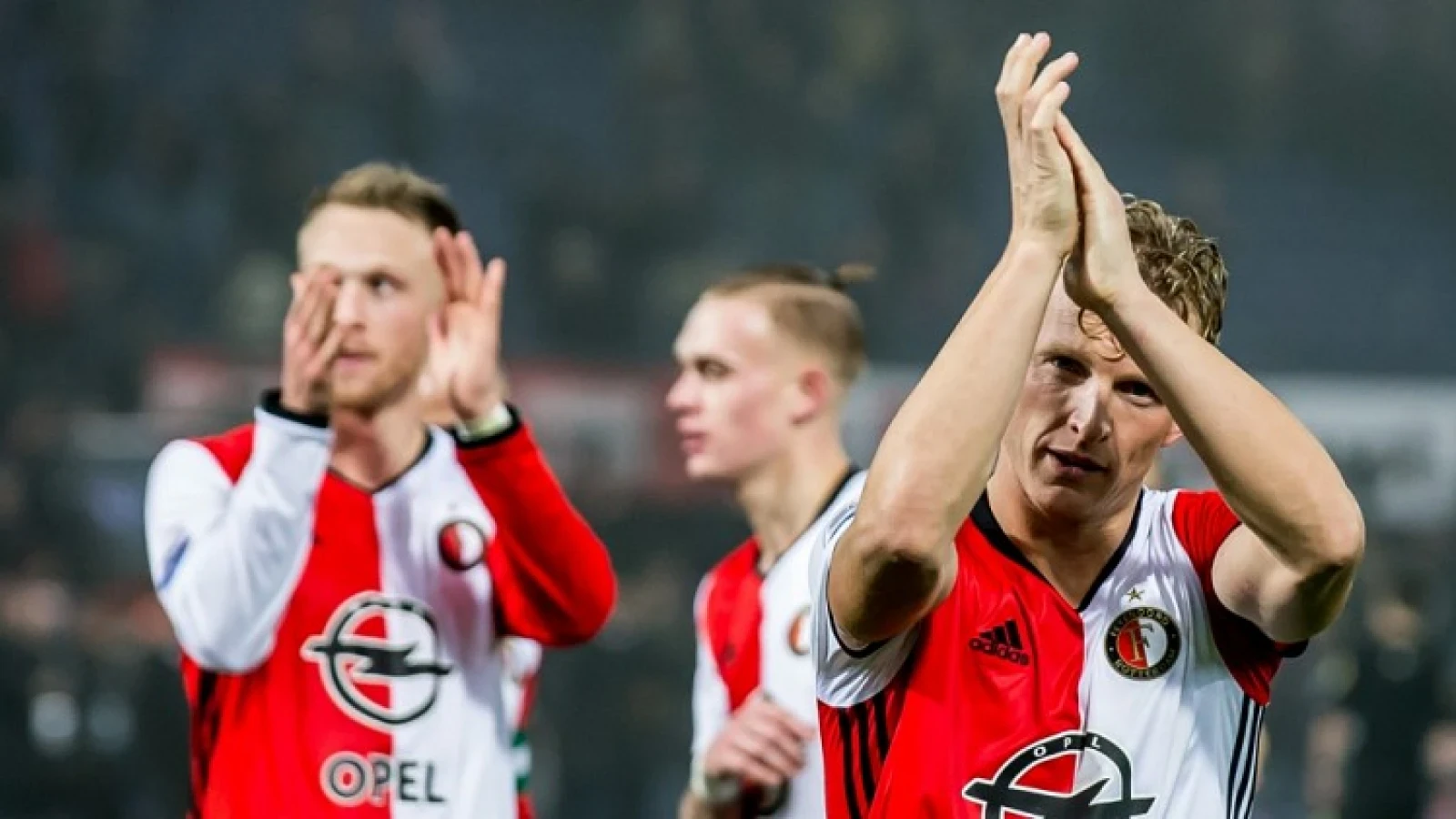 Jørgensen neemt het op voor Kuyt: 'Als mensen zeggen dat hij op de bank niet oprecht juicht, dan zijn ze niet goed snik'