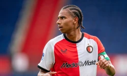 UPDATE | 'Feyenoord bevestigt dat transfer van Stengs naar Charlotte FC op losse schroeven staat'