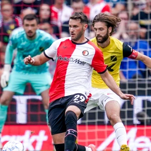 Feyenoord komt met update over blessure Gimenez, aanvaller maanden uitgeschakeld