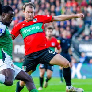 STAND | Feyenoord speelt weer gelijk en ziet gat met koploper PSV groter worden