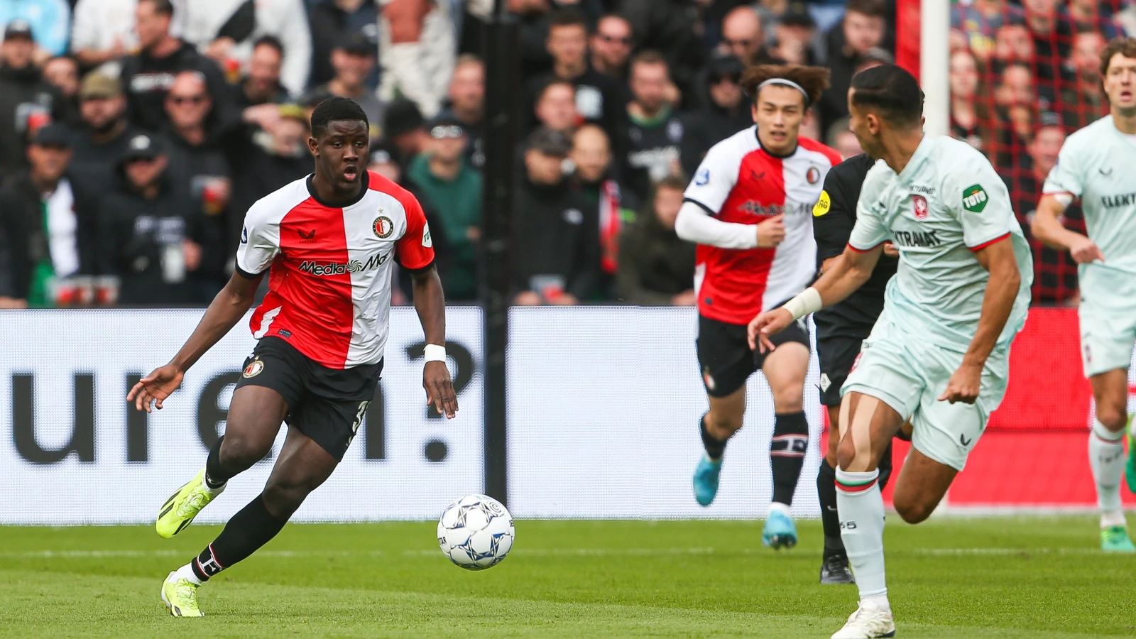 LIVE | Feyenoord - FC Twente 2-1 | FC Twente maakt de 2-1