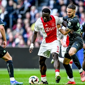 EREDIVISIE | NAC Breda wint de uitwedstrijd van PEC Zwolle