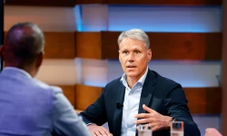 Van Basten: 'Dan kun je makkelijker naar voren voetballen'