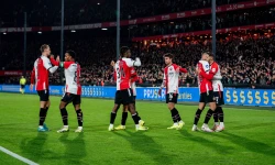 Feyenoord wint nipt van AZ in eigen Kuip