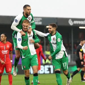 Feyenoord wint na eenvoudige middag van Almere City FC