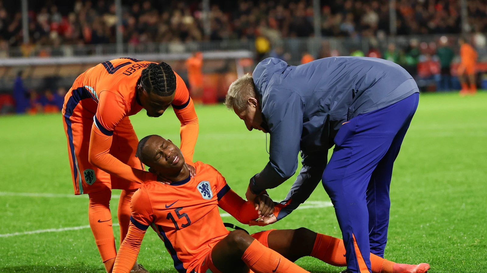 Kasanwirjo verlaat huilend veld bij Jong Oranje