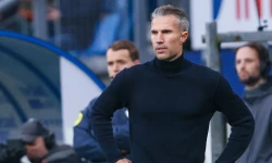 Van Persie kan het niet laten: 'Het mooiste stadion van Nederland'