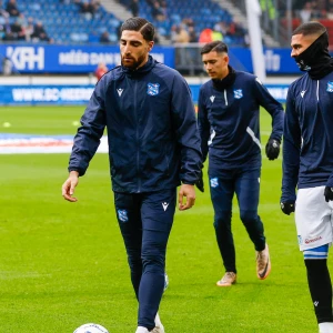 Alireza terug in De Kuip: 'Wat er ook gaat gebeuren, het zal met respect zijn'