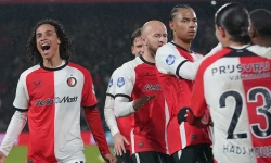 STAND | Feyenoord blijft op plek vier na winst op sc Heerenveen