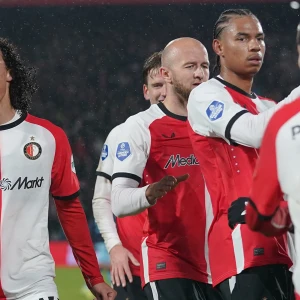 STAND | Feyenoord blijft op plek vier na winst op sc Heerenveen