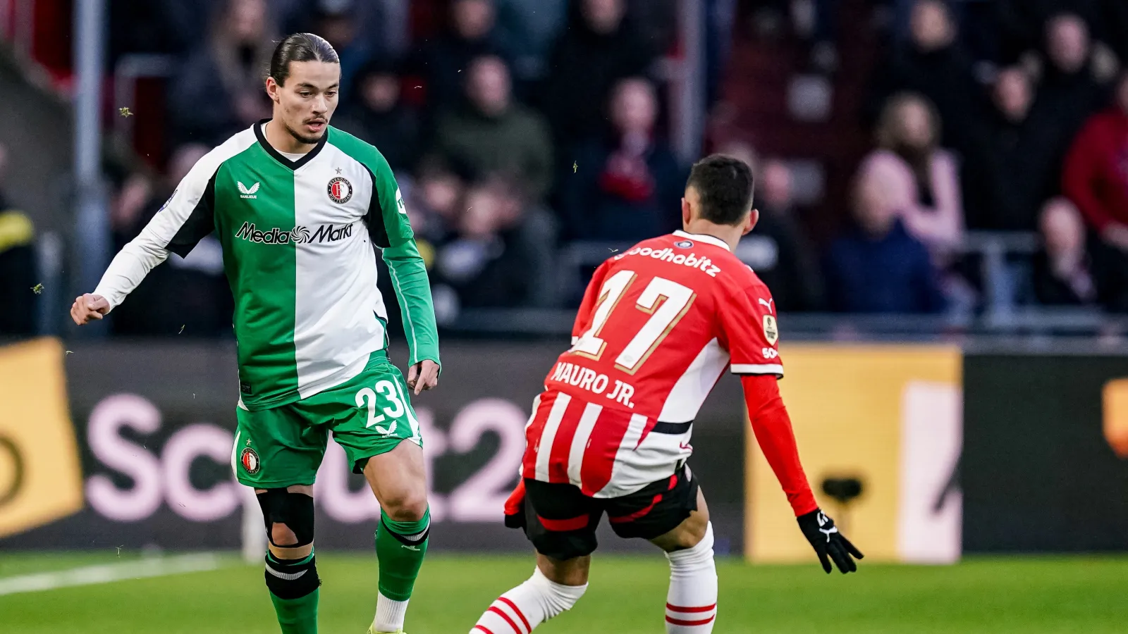 Feyenoord kan geen vuist maken en verliest van PSV