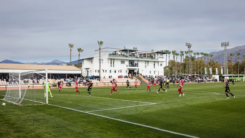 Feyenoord speelt alleen besloten oefenduel in Marbella