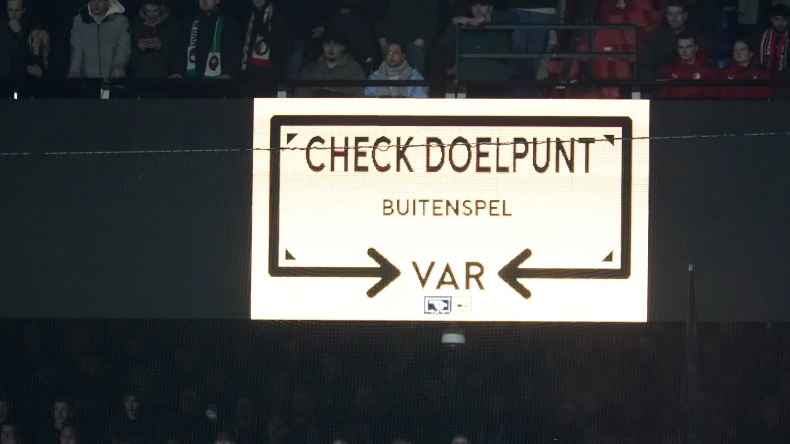 Test VAR in bekertoernooi start vanavond