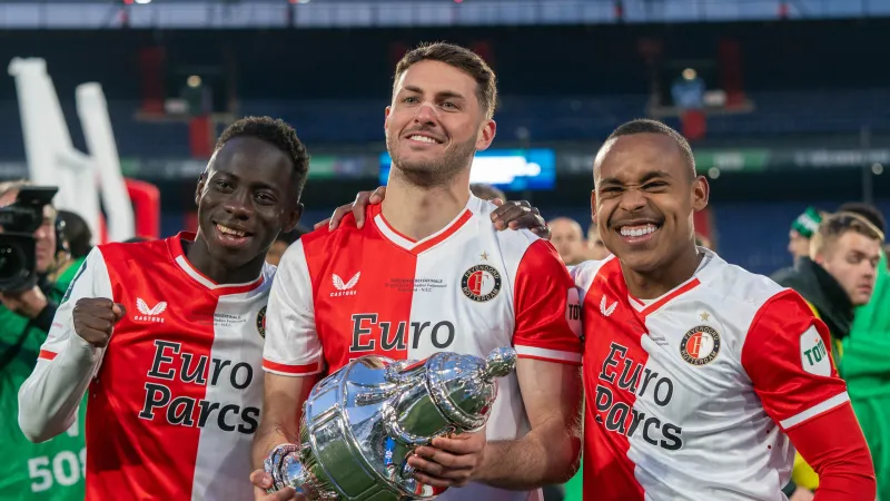 'Italiaanse topclub richt na binnenhalen verdediger pijlen op Feyenoorder'