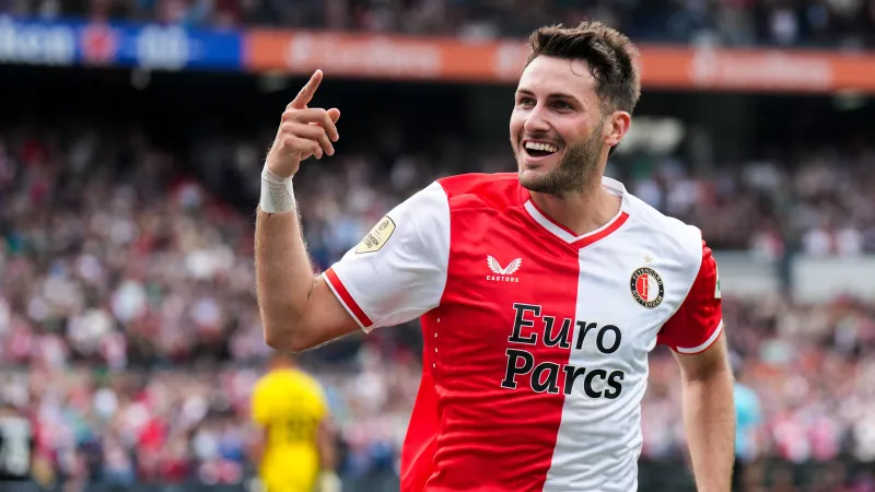 AD: 'Feyenoord wijst eerste bod Gimenez af'