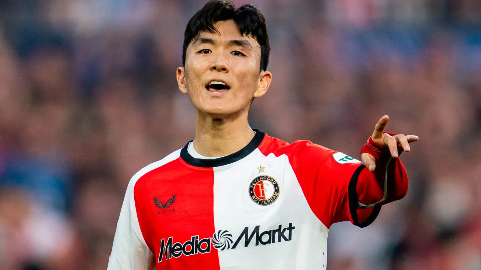 Hwang: 'Ik ben ontzettend trots om voor deze club te spelen en zal altijd mijn uiterste best doen'